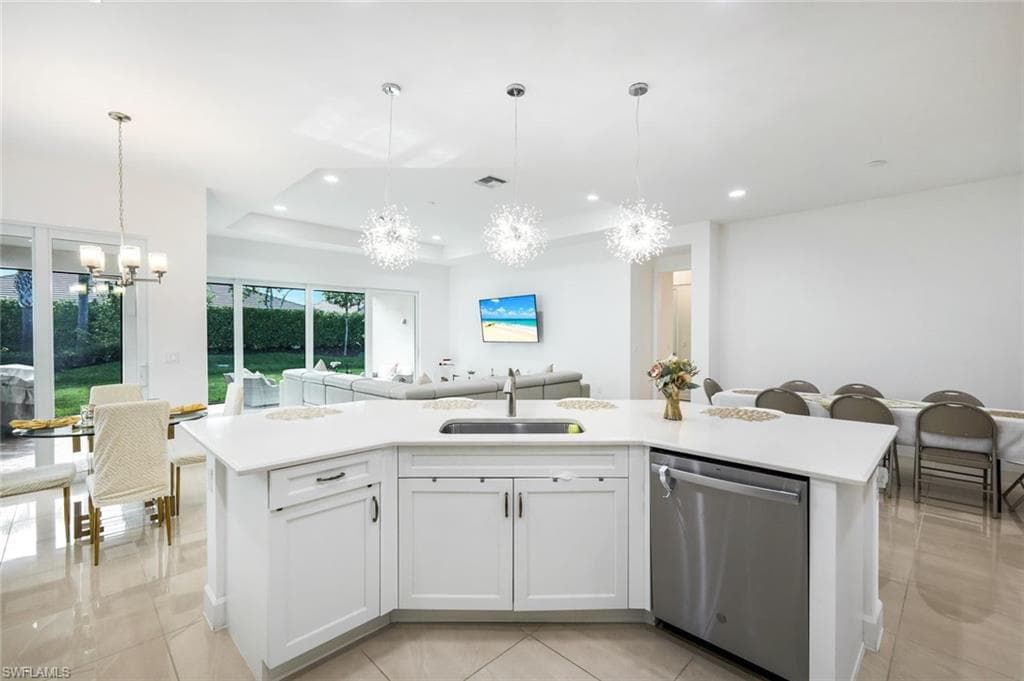 28604 Moraga LN-15