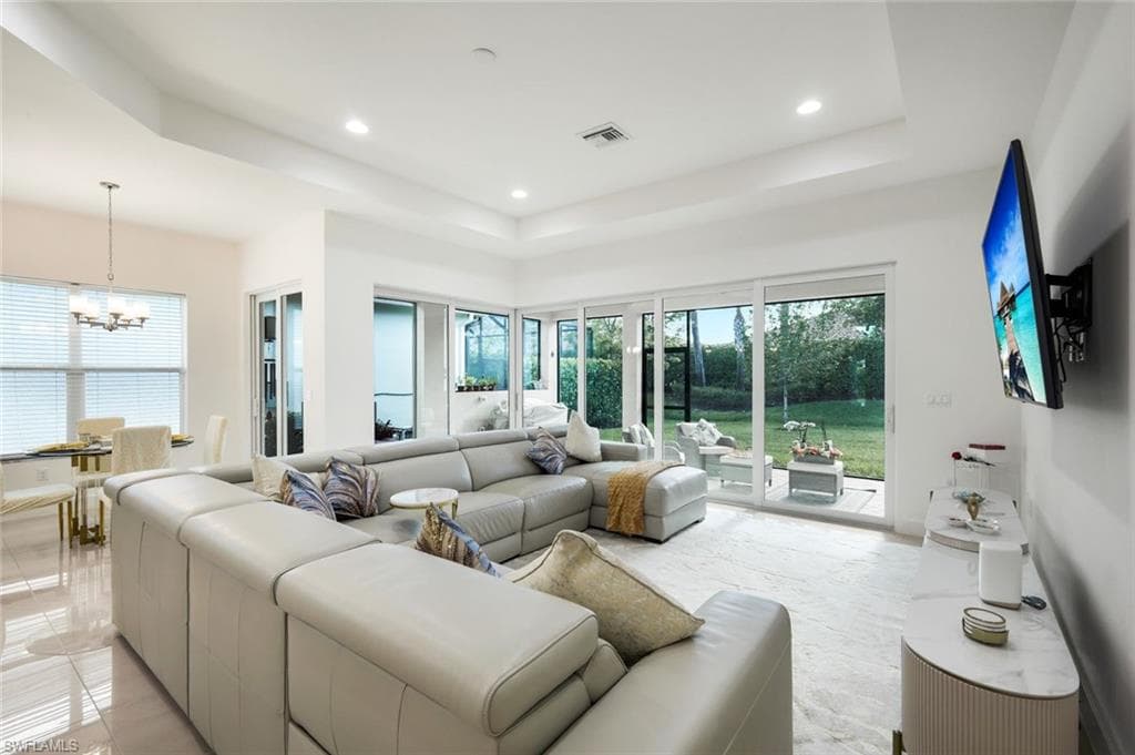 28604 Moraga LN-19