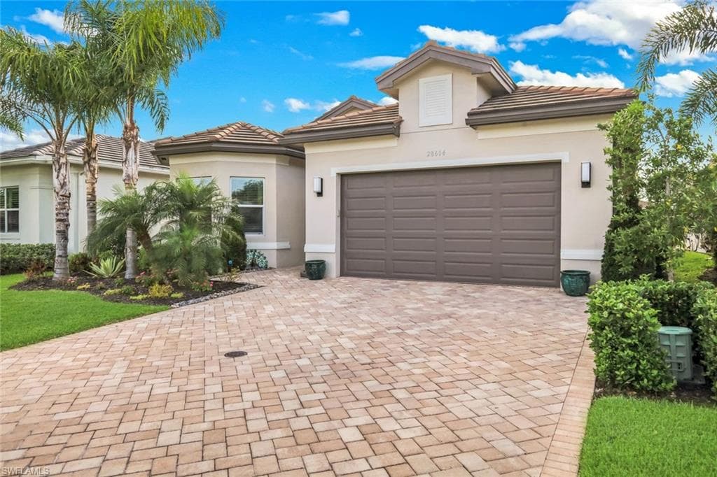 28604 Moraga LN-32