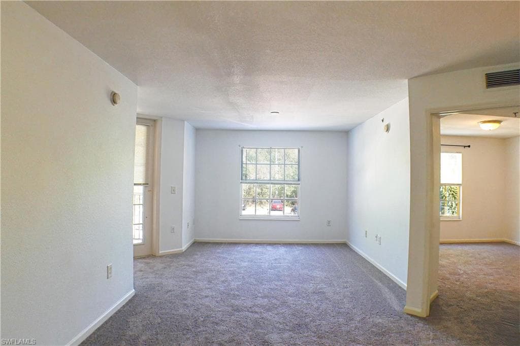4113 residence DR 211-4