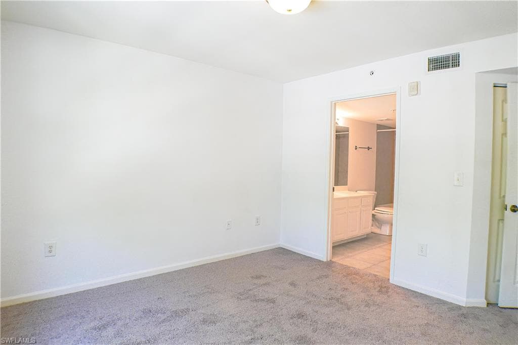 4113 residence DR 211-8