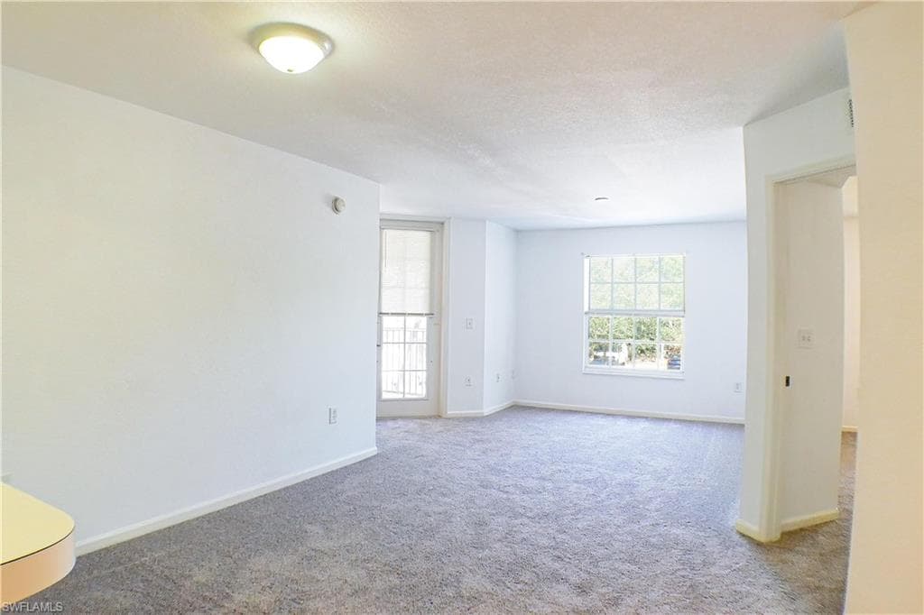 4113 residence DR 211-14