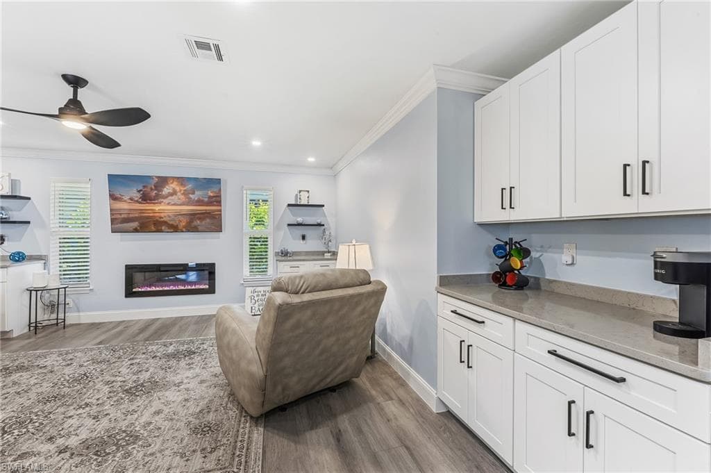 6048 Perthshire LN-16