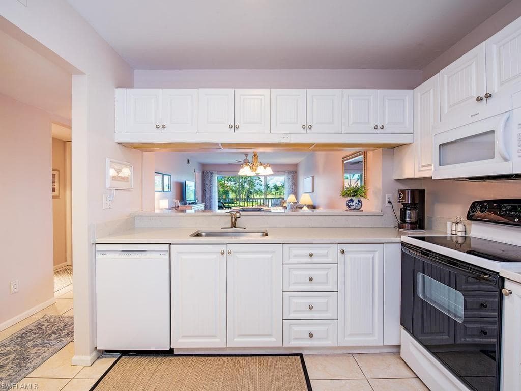 3675 Amberly CIR C207-5