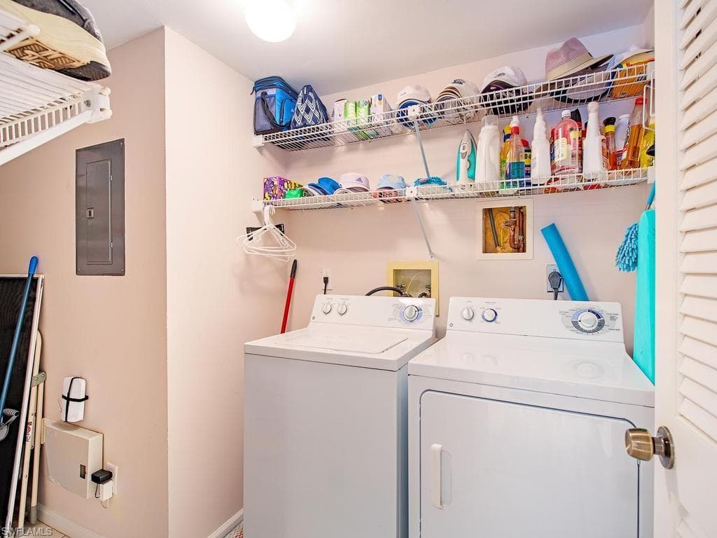 3675 Amberly CIR C207-11