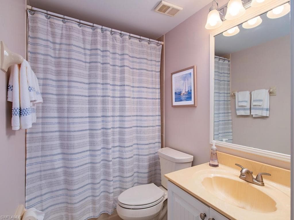 3675 Amberly CIR C207-9