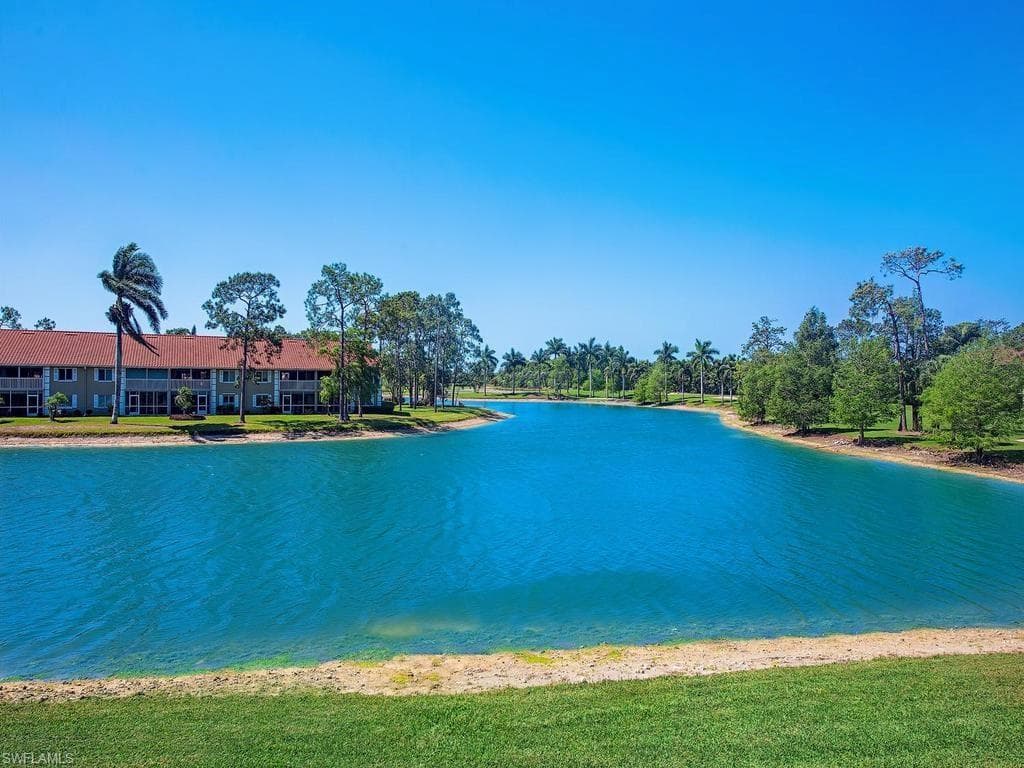 3675 Amberly CIR C207-3