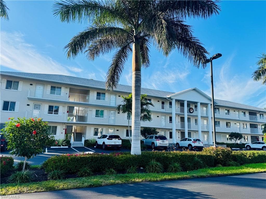 3062 Sandpiper Bay CIR K102-1