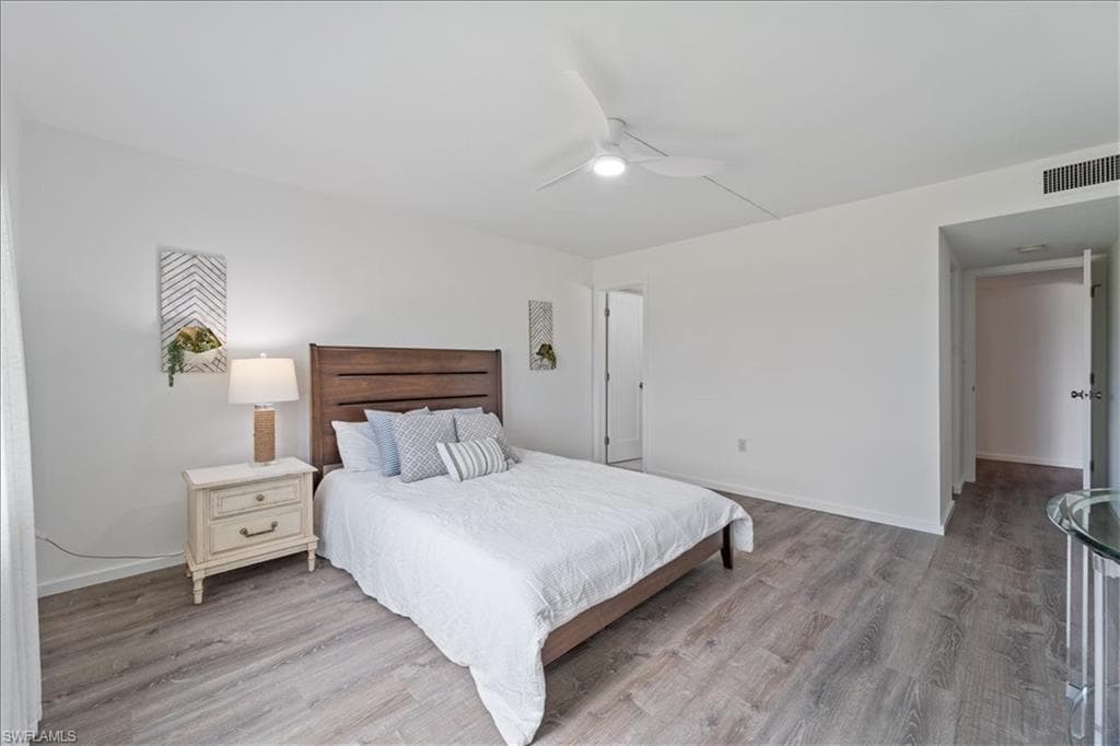 307 Goodlette-Frank RD S B202-21