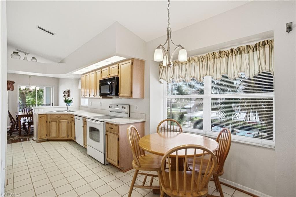 3991 Windward Passage CIR 202-6