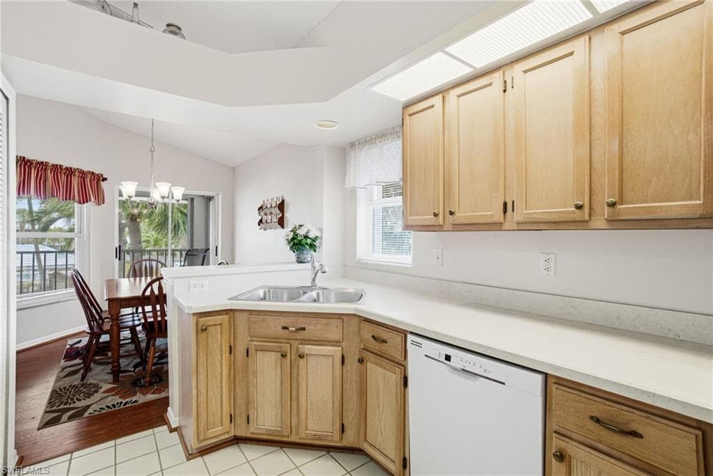 3991 Windward Passage CIR 202-7