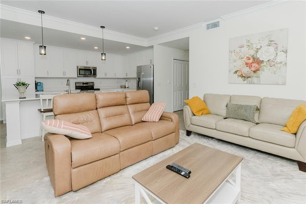 6034 National BLVD 523-5
