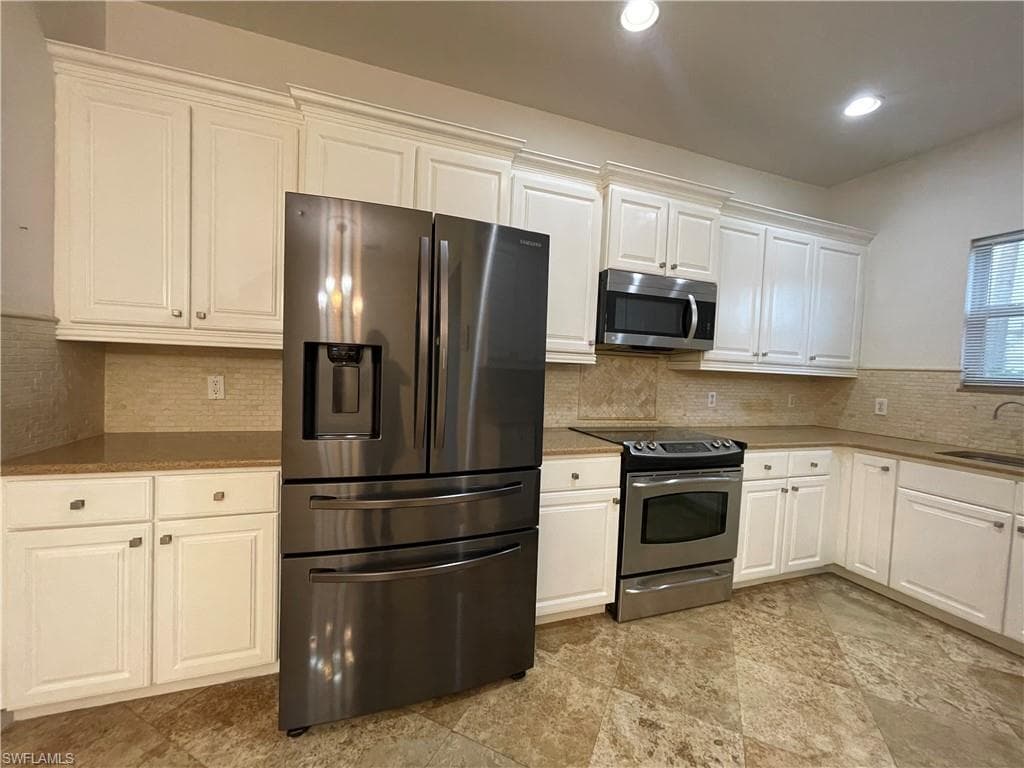 4361 Lazio WAY 903-12