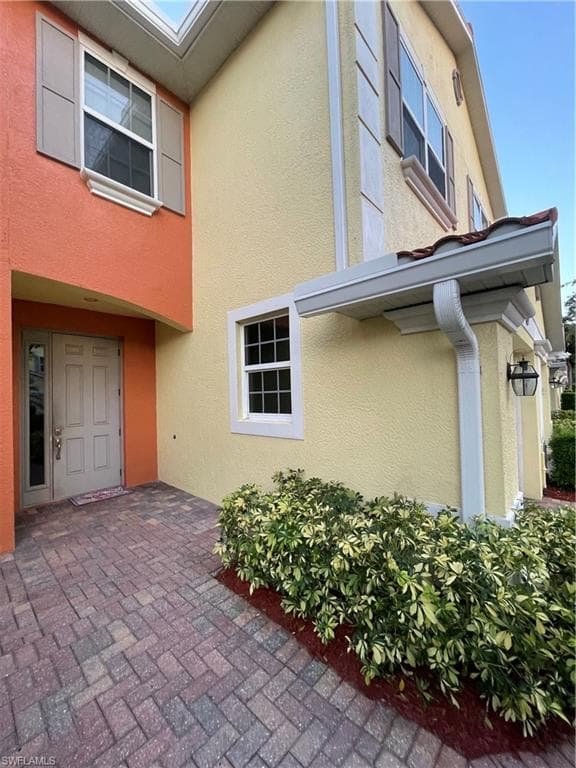 4361 Lazio WAY 903-2