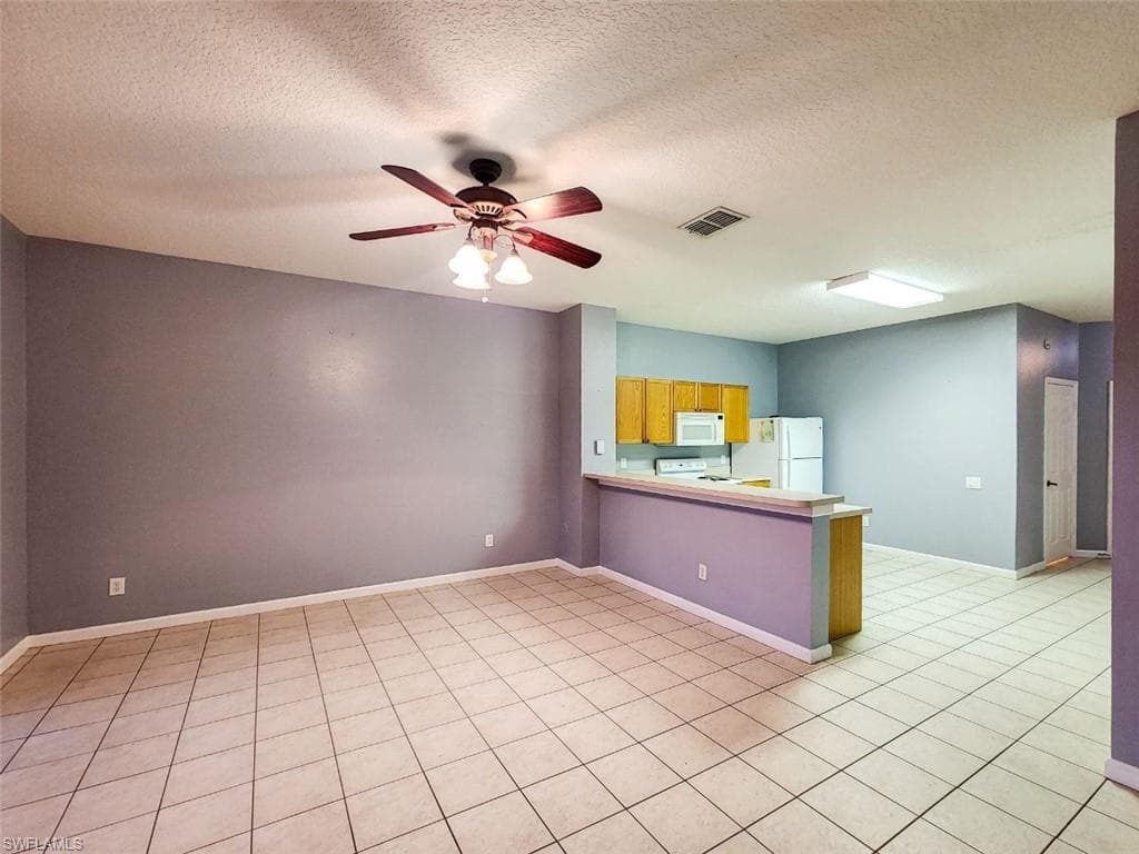2332 SILVER PALM DR-4