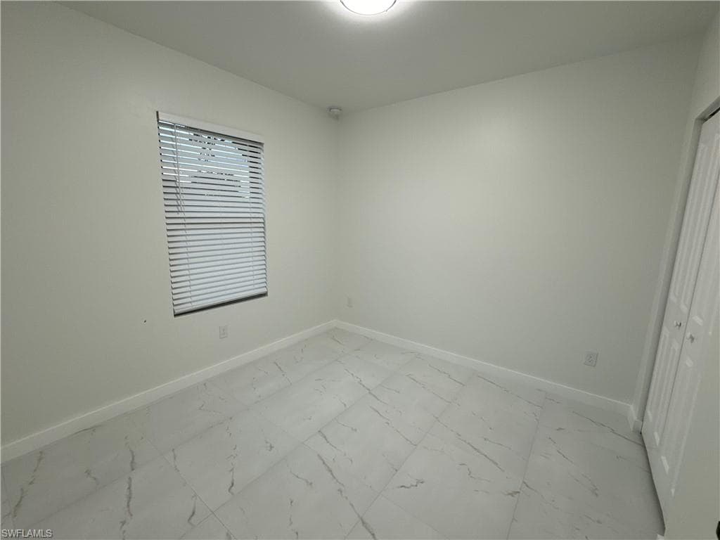 1775 Glenway CT-12