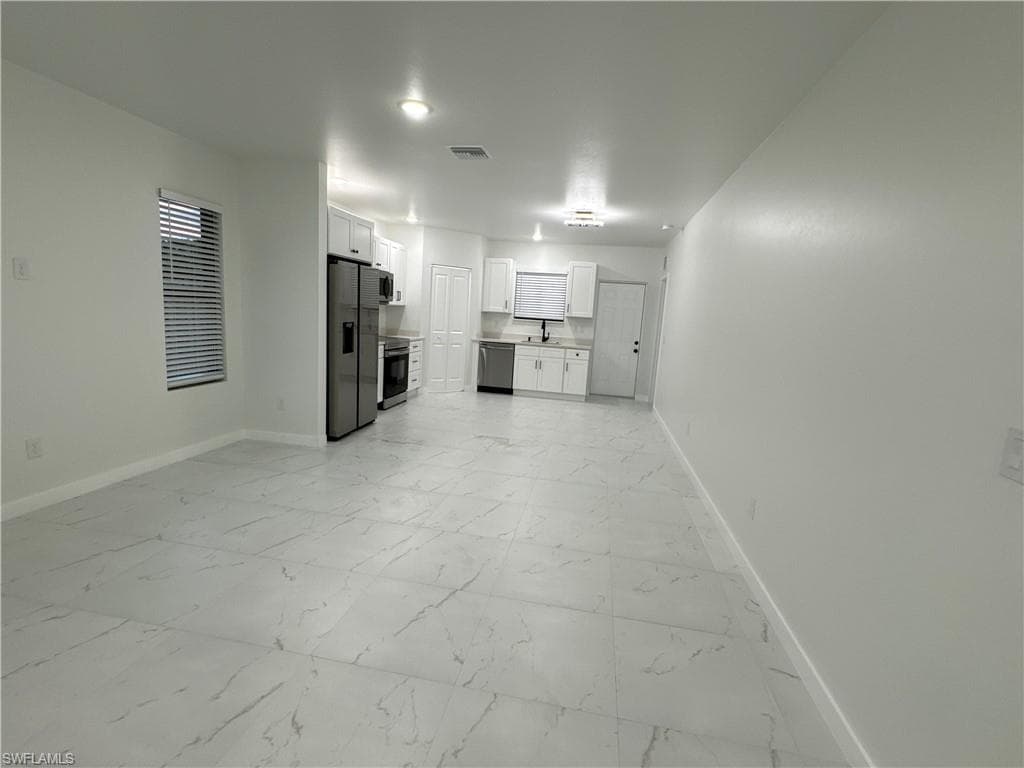 1775 Glenway CT-3