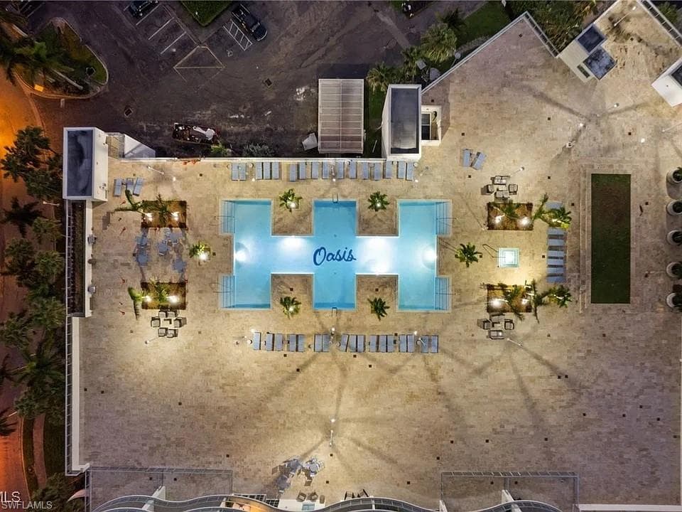 3000 Oasis Grand BLVD 2402-3