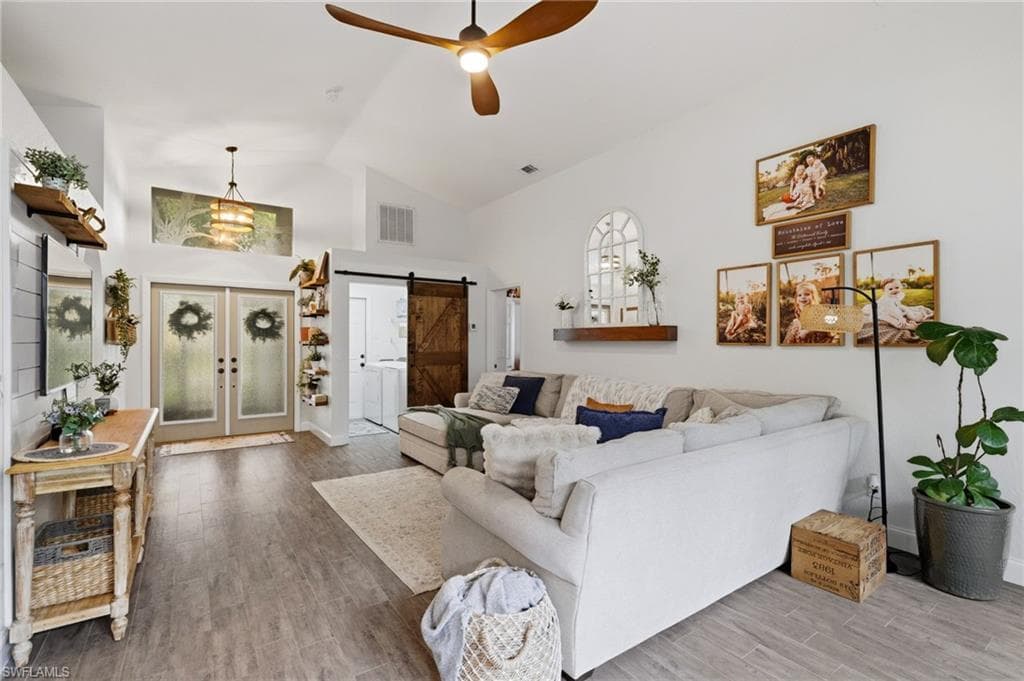 9801 Las Casas DR-5