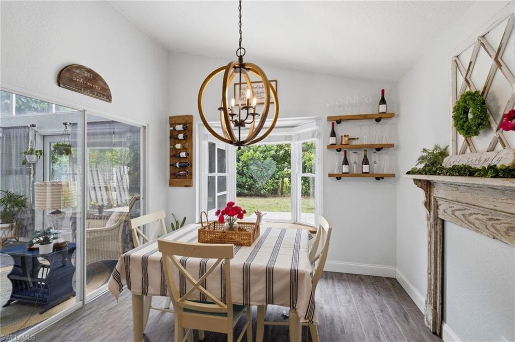 9801 Las Casas DR-10