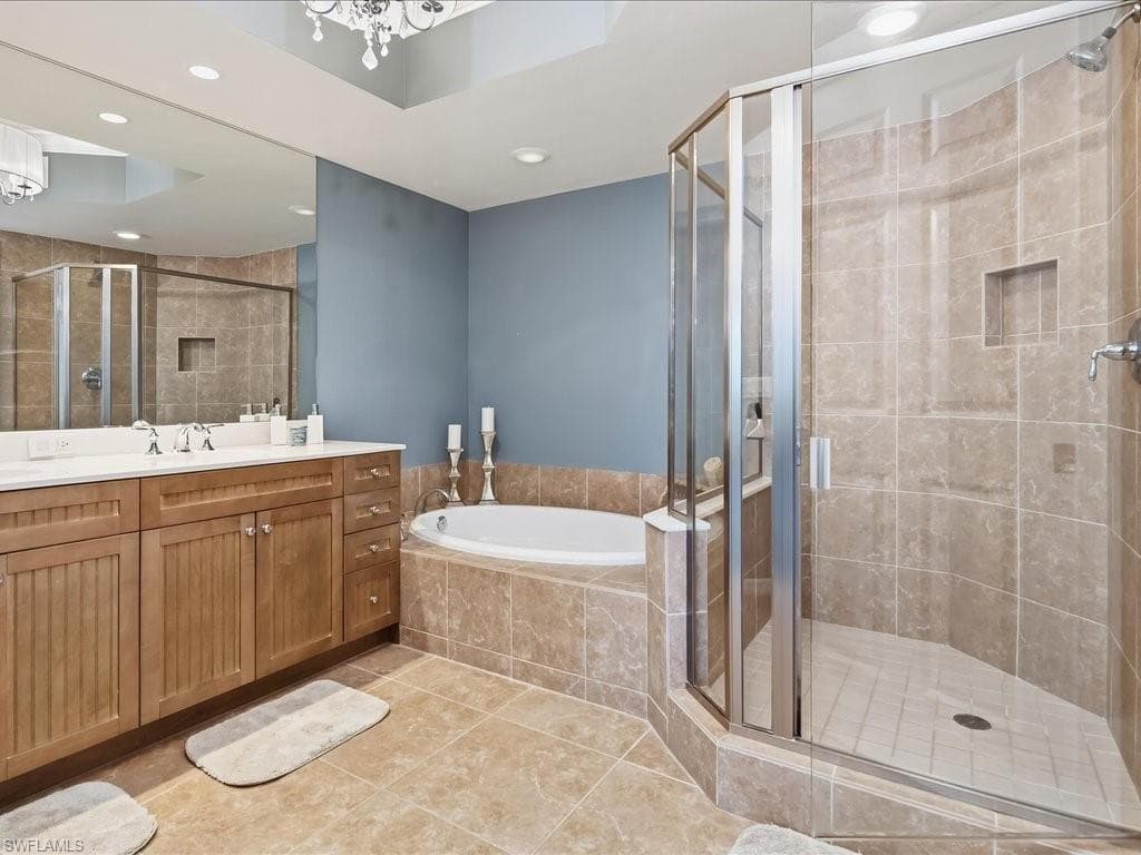 1065 Borghese LN 2005-15
