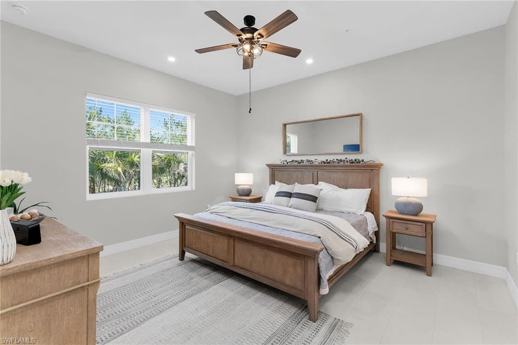 268 Indies DR E 202-12