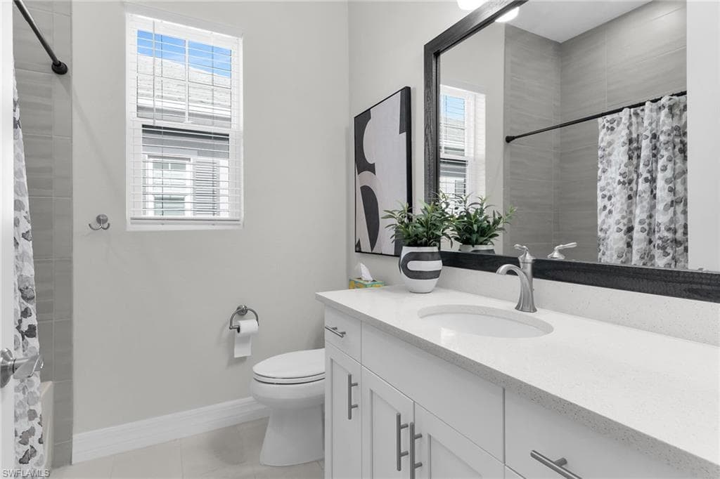 268 Indies DR E 202-6
