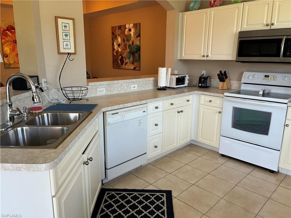 10520 Amiata WAY 205-9