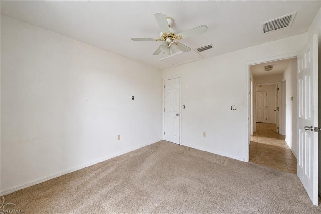 20 Hampton AVE-15