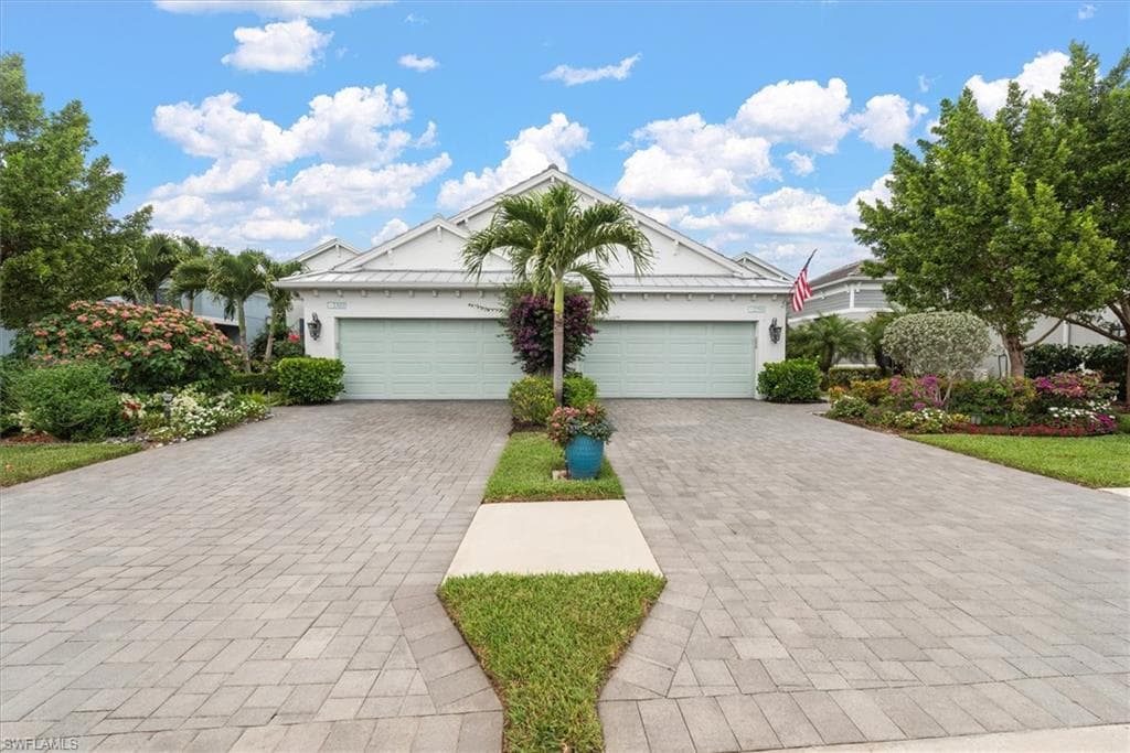 2302 Marquesa CIR-42