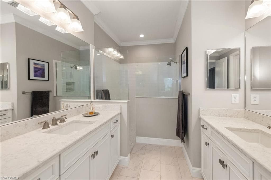 2302 Marquesa CIR-31