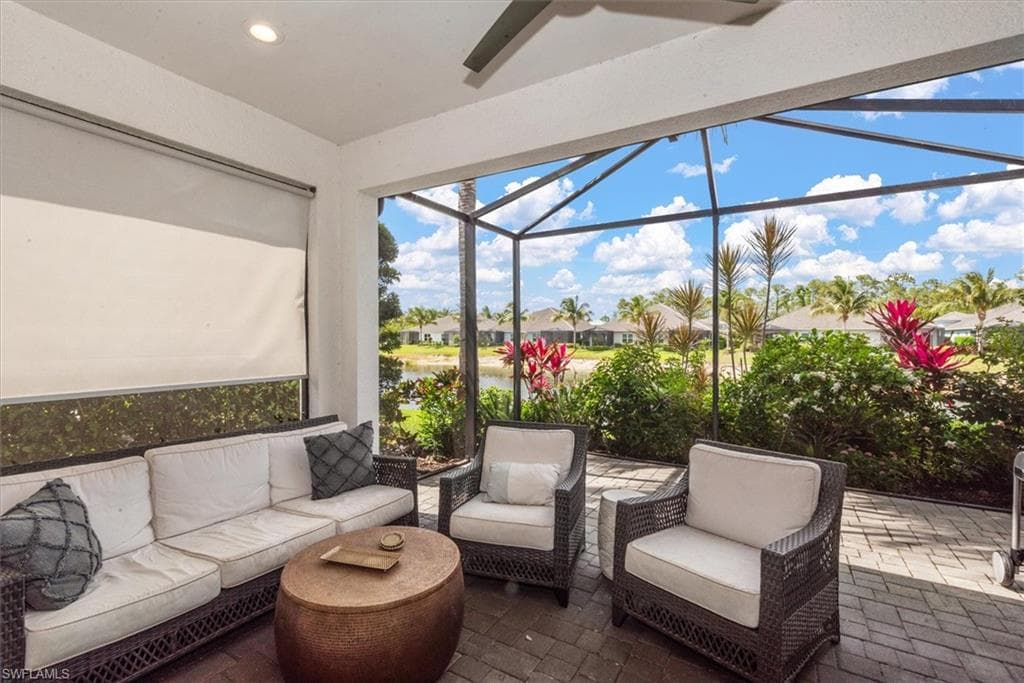 2302 Marquesa CIR-8