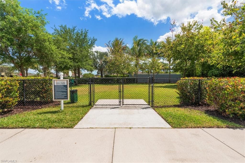 2302 Marquesa CIR-44