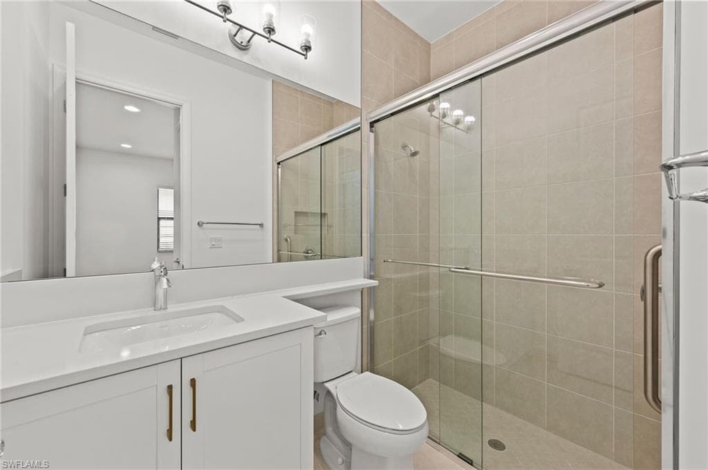 14313 Hogarth PL-20