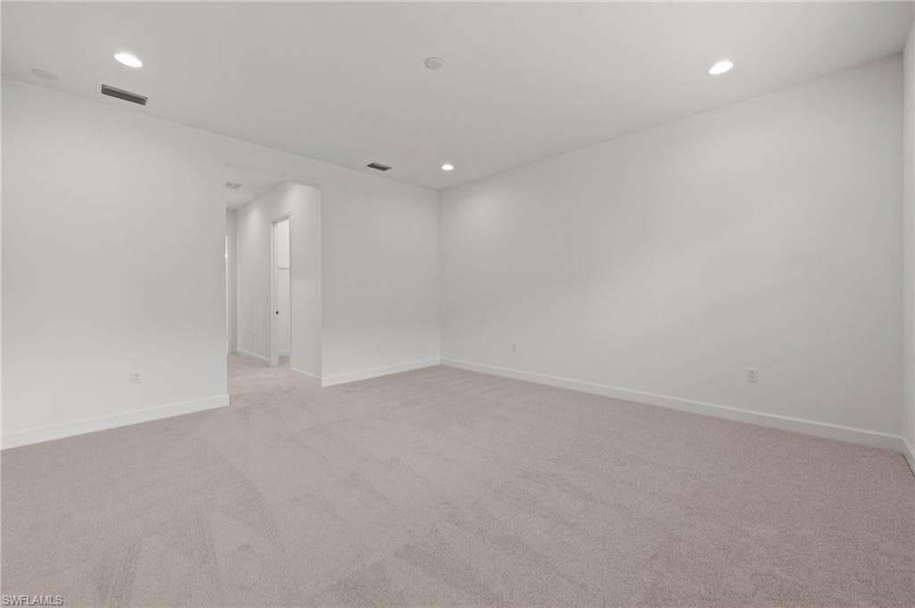 14313 Hogarth PL-12