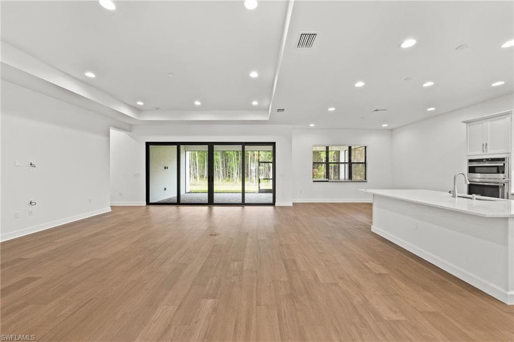 14313 Hogarth PL-9