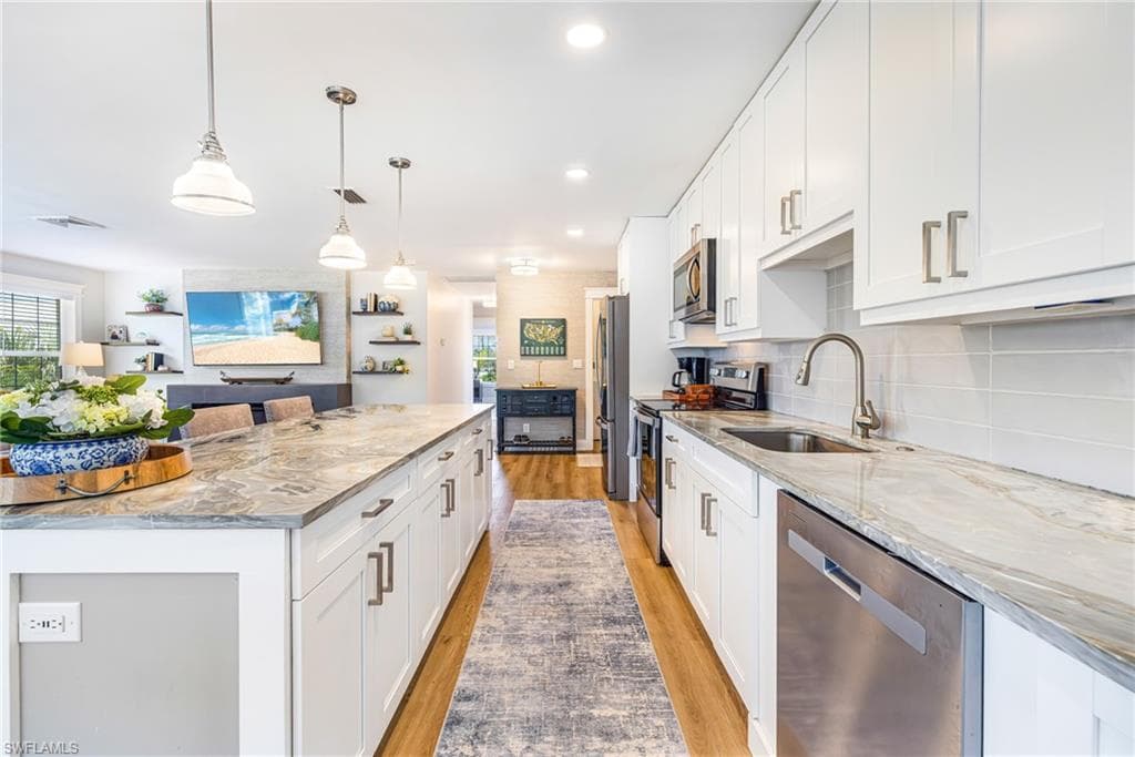 13520 Stratford Place CIR 201-3