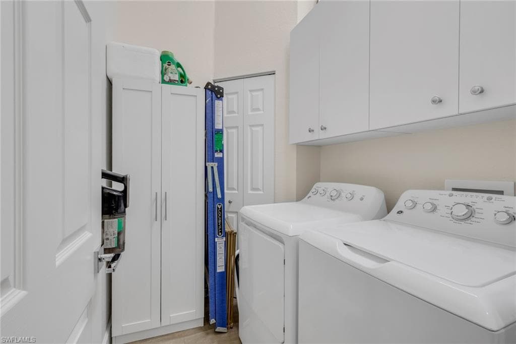 1215 Sarah Jean CIR J205-26