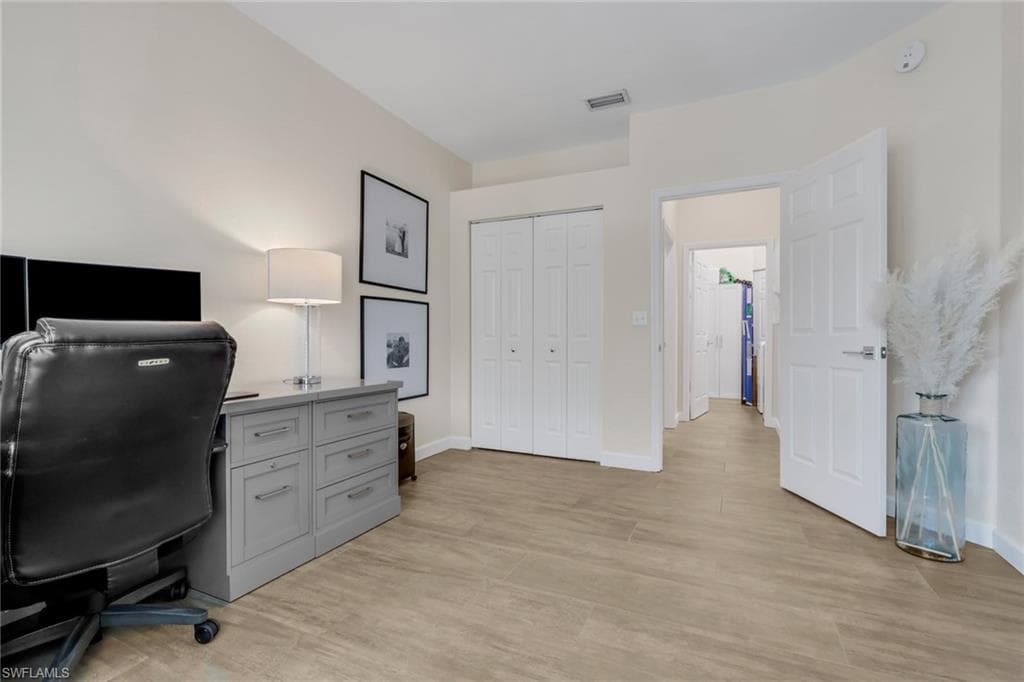1215 Sarah Jean CIR J205-16