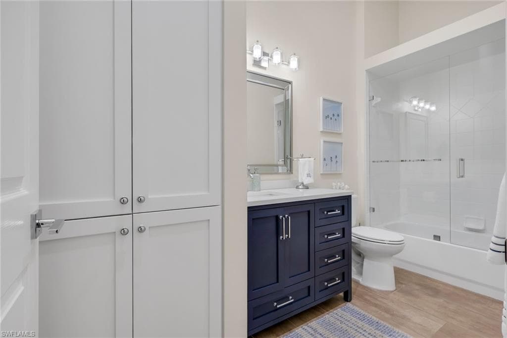 1215 Sarah Jean CIR J205-25