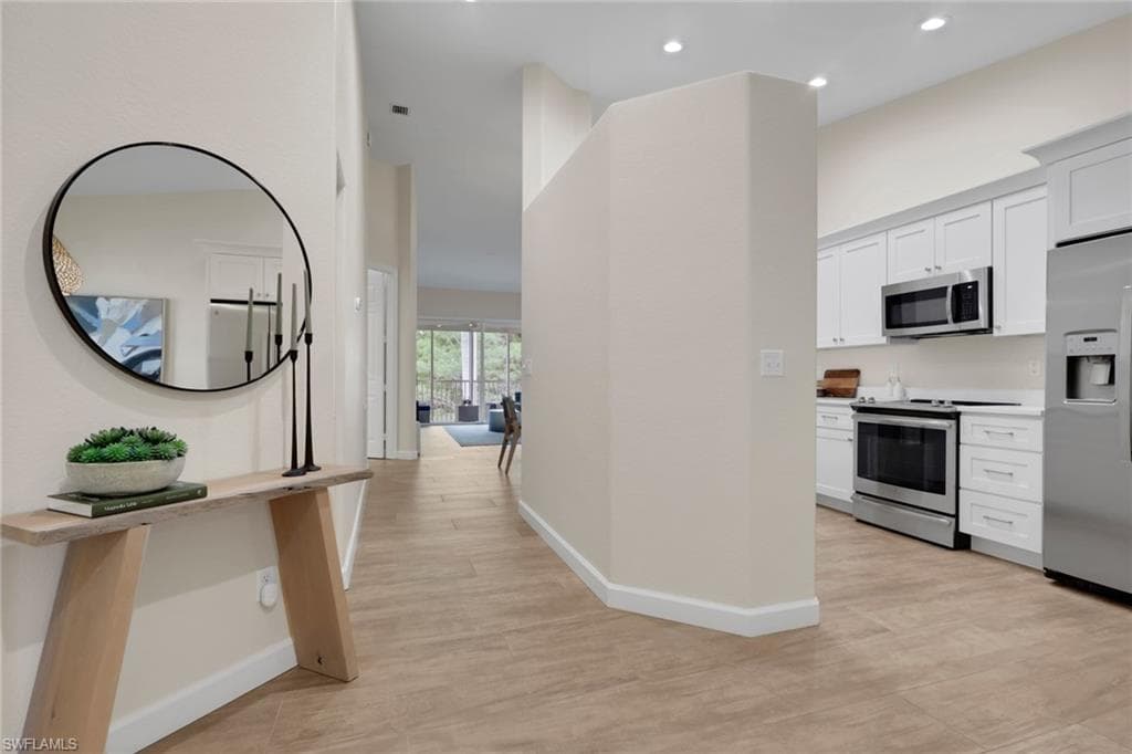 1215 Sarah Jean CIR J205-2