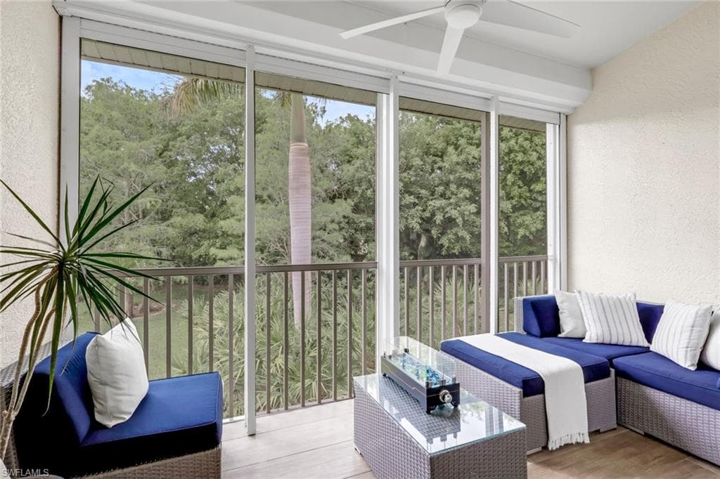 1215 Sarah Jean CIR J205-19