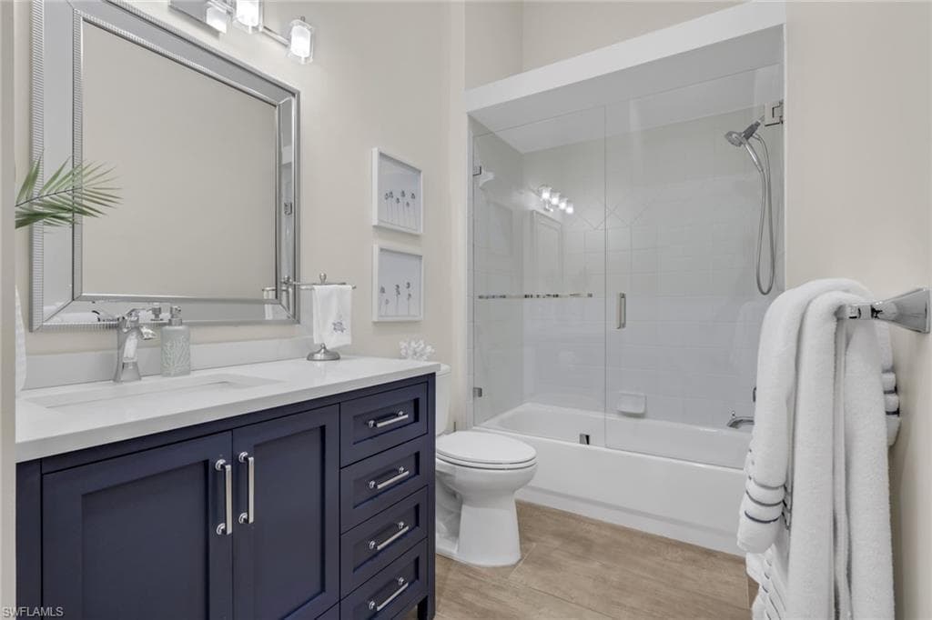 1215 Sarah Jean CIR J205-24