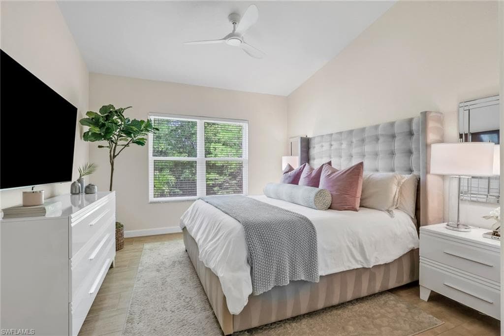 1215 Sarah Jean CIR J205-20