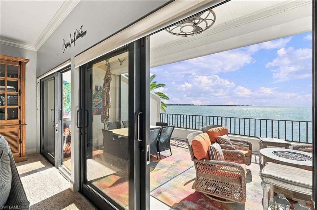 604 La Peninsula BLVD 604-6