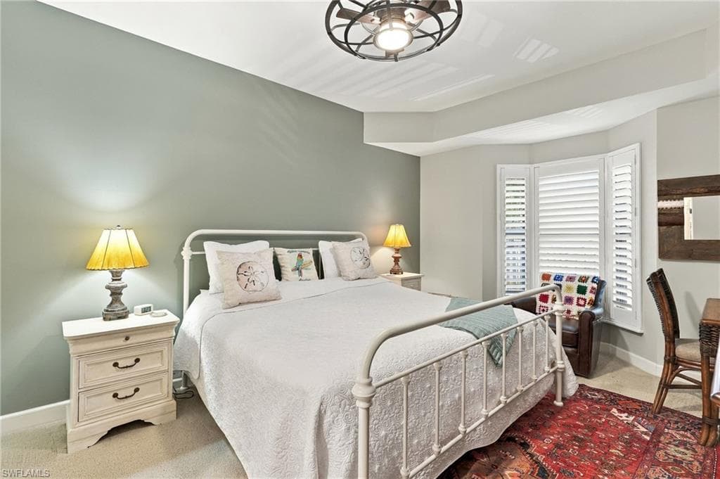 604 La Peninsula BLVD 604-24