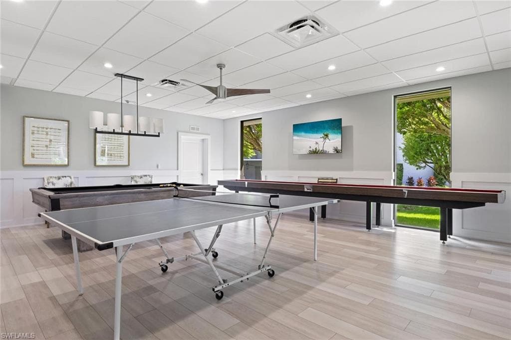 555 Park Shore DR B302-17