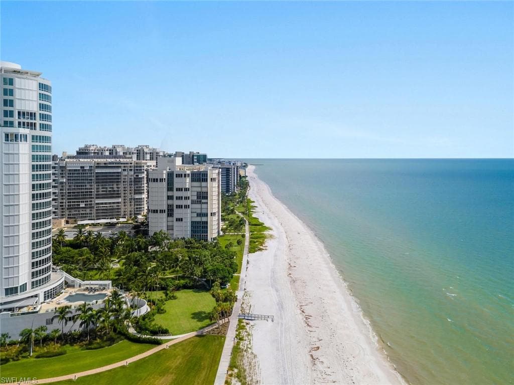555 Park Shore DR B302-12