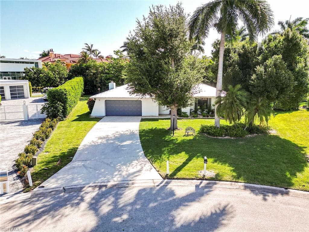14958 Bonaire CIR-1