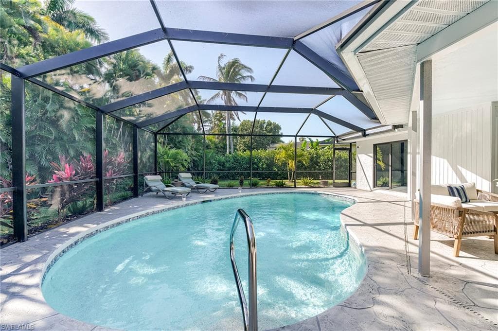 14958 Bonaire CIR-31